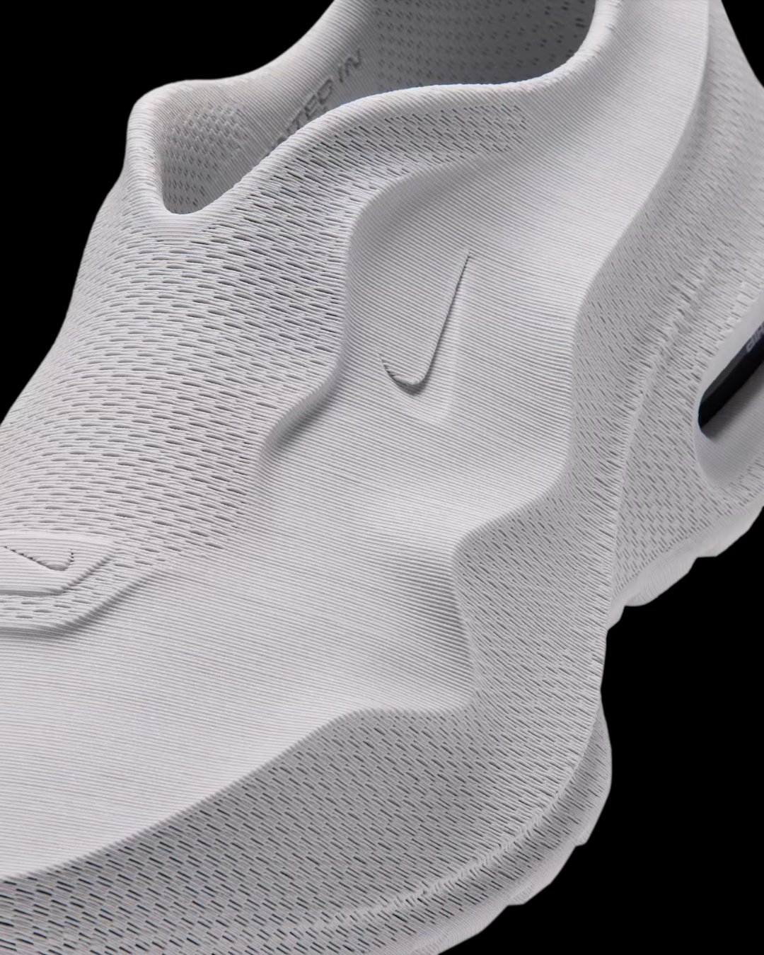Nike Air Max 1000 3D-printed mesh angled detail