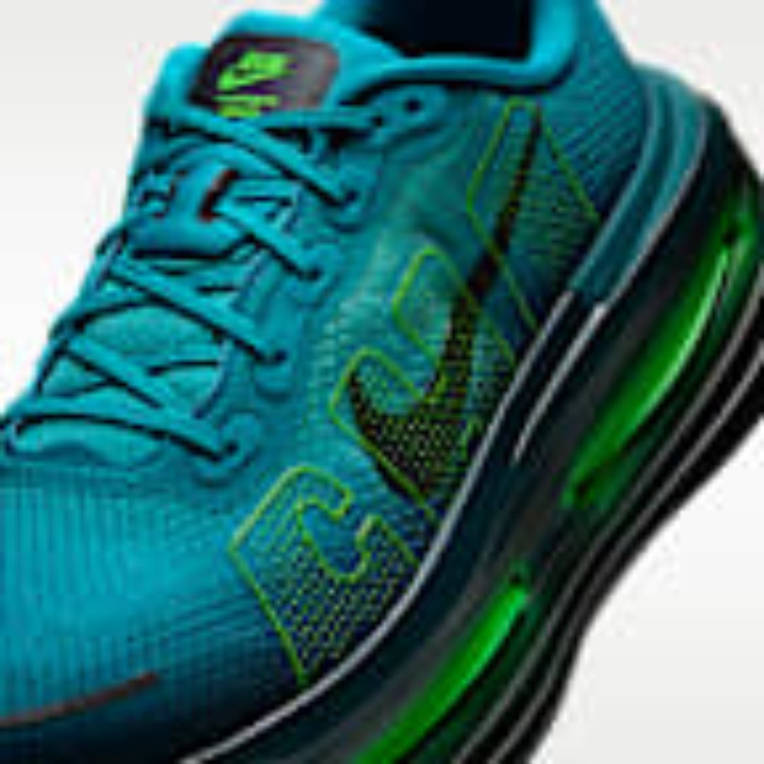 Nike Vomero Premium angled close-up of upper and midsole