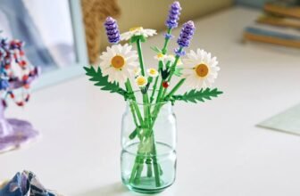 LEGO Botanicals Daisies at Walmart