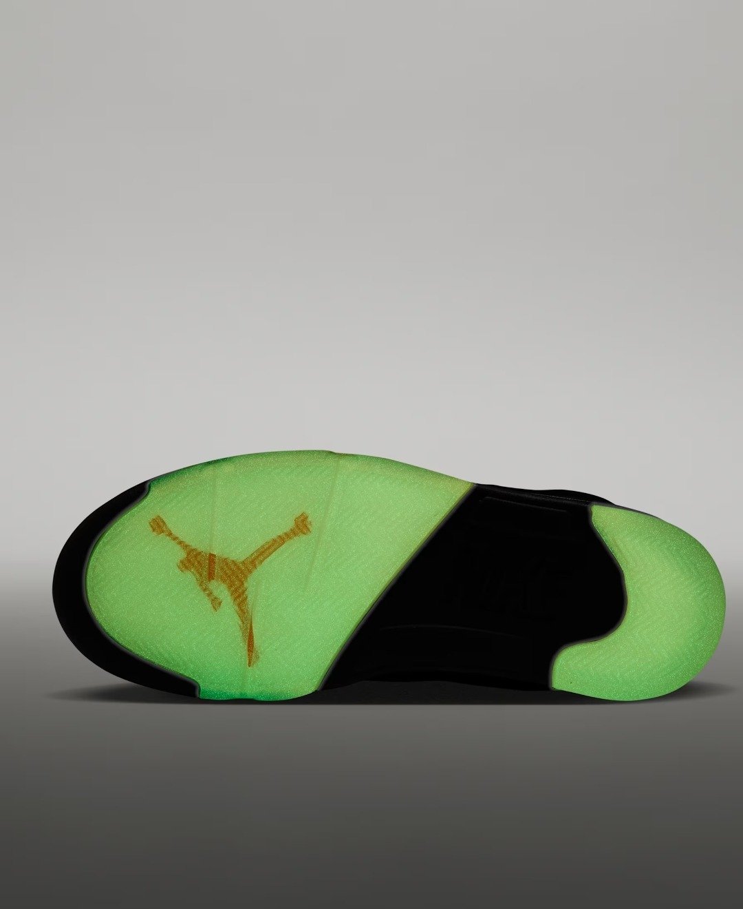 Air Jordan 5 Halloween glow-in-the-dark outsole