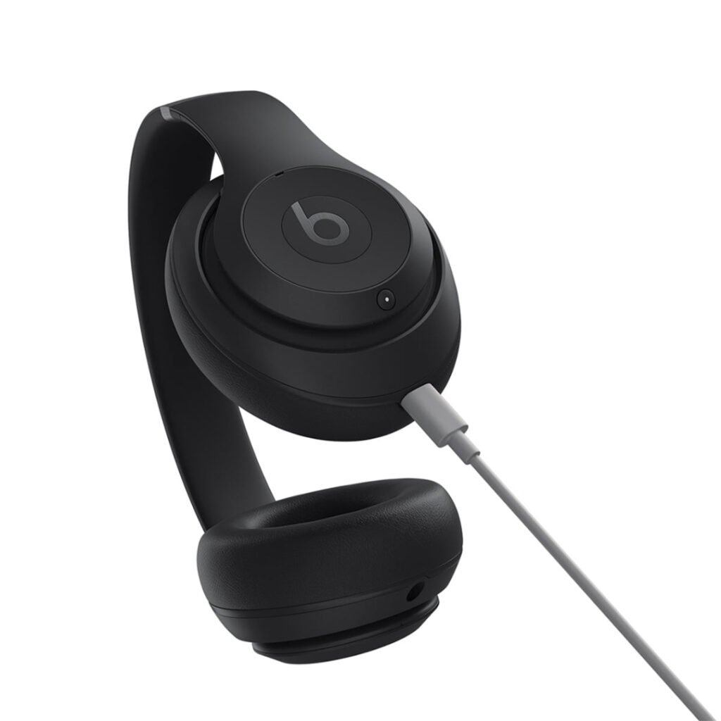Beats Studio Pro Black with USB-C cable