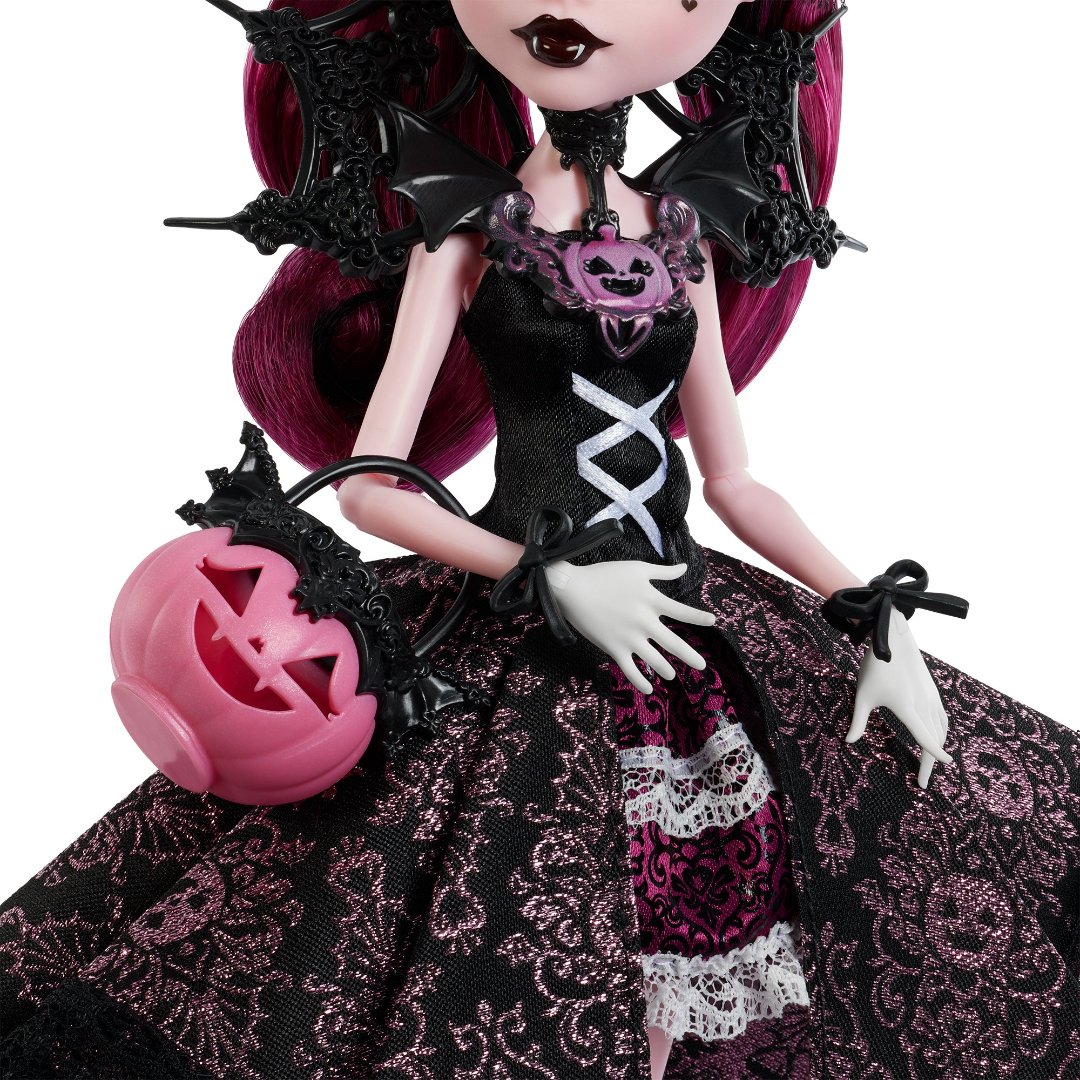 Monster High Draculaura Halloween Edition doll