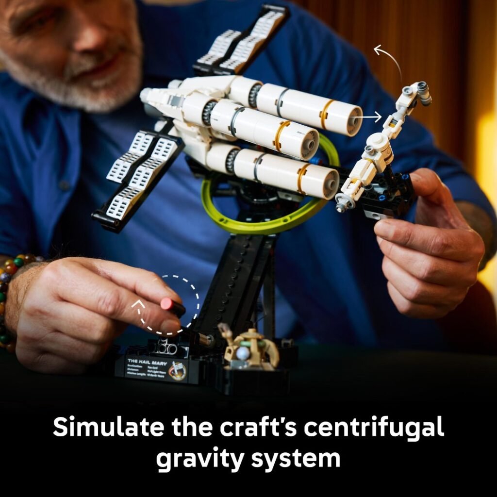 LEGO 11389 crew module rotation simulating centrifugal gravity