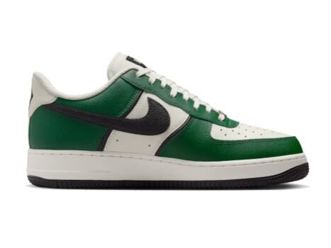 Nike Air Force 1 '07 LV8 men's shoe in green and sail leather with black Swoosh
