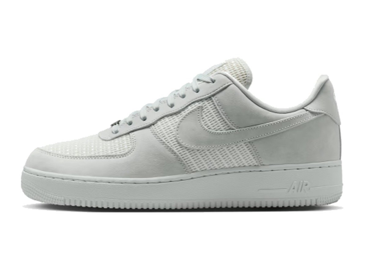 Nike Air Force 1 '07 LV8 men's shoe in light grey and silver tonal