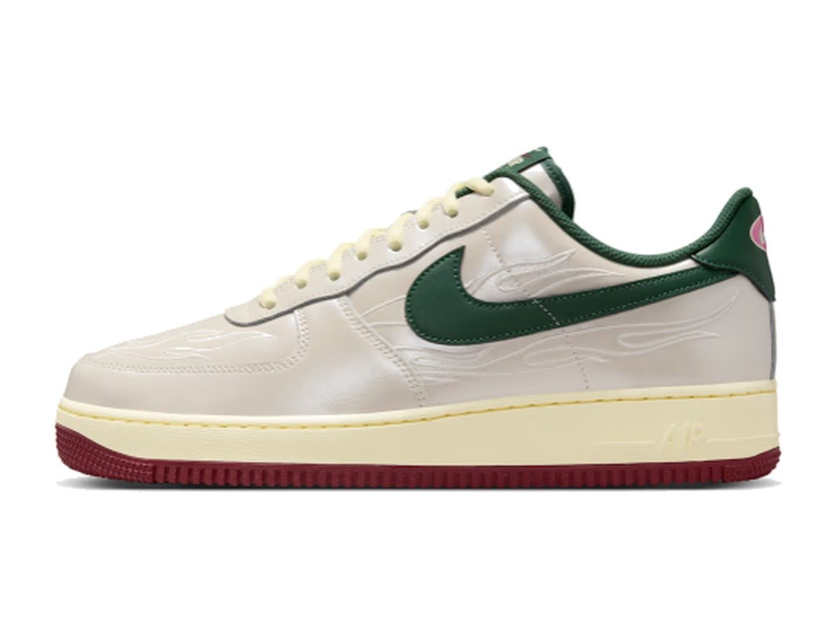 Nike Air Force 1 '07 LV8 men's shoe in glossy embossed sail with green Swoosh and red sole