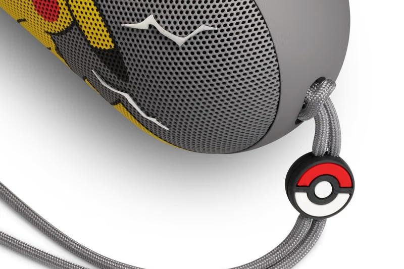 Pokémon x Beats Pill detail